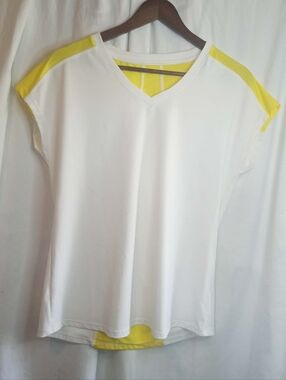 Fabletics Women’s White V-Neck Shirt Yellow Back Zipper Pocket Runner Bicyclist